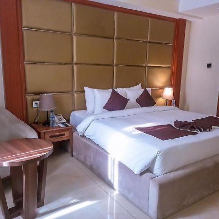 Mobushipe Summerset Continental Hotel By Usuma מראה חיצוני תמונה