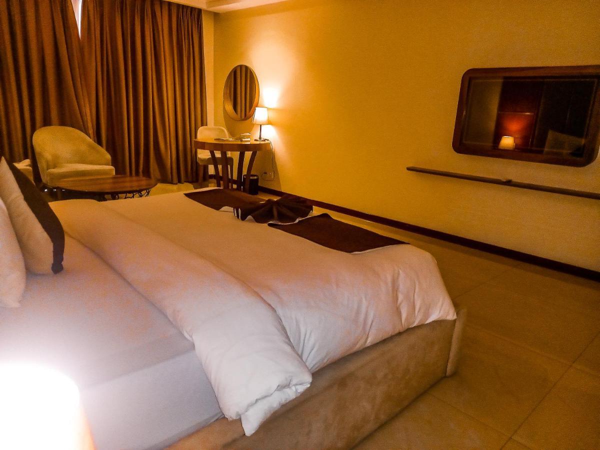 Mobushipe Summerset Continental Hotel By Usuma מראה חיצוני תמונה