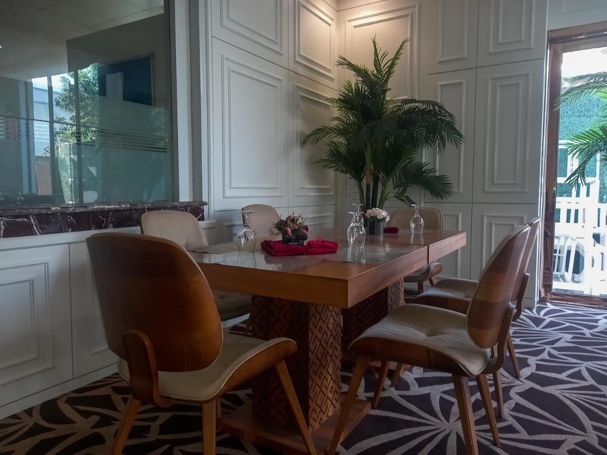 Mobushipe Summerset Continental Hotel By Usuma מראה חיצוני תמונה