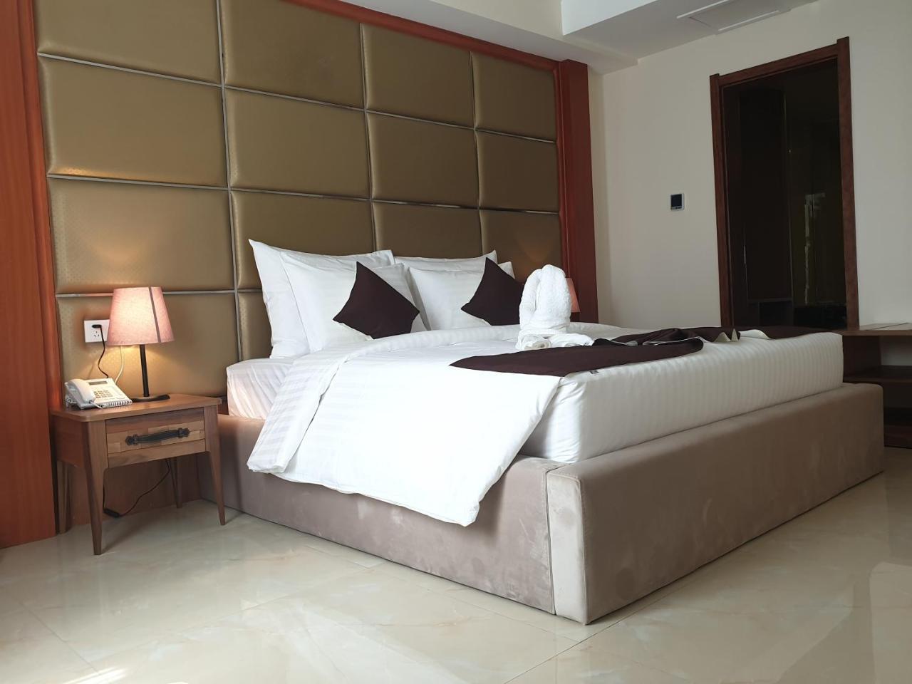 Mobushipe Summerset Continental Hotel By Usuma מראה חיצוני תמונה