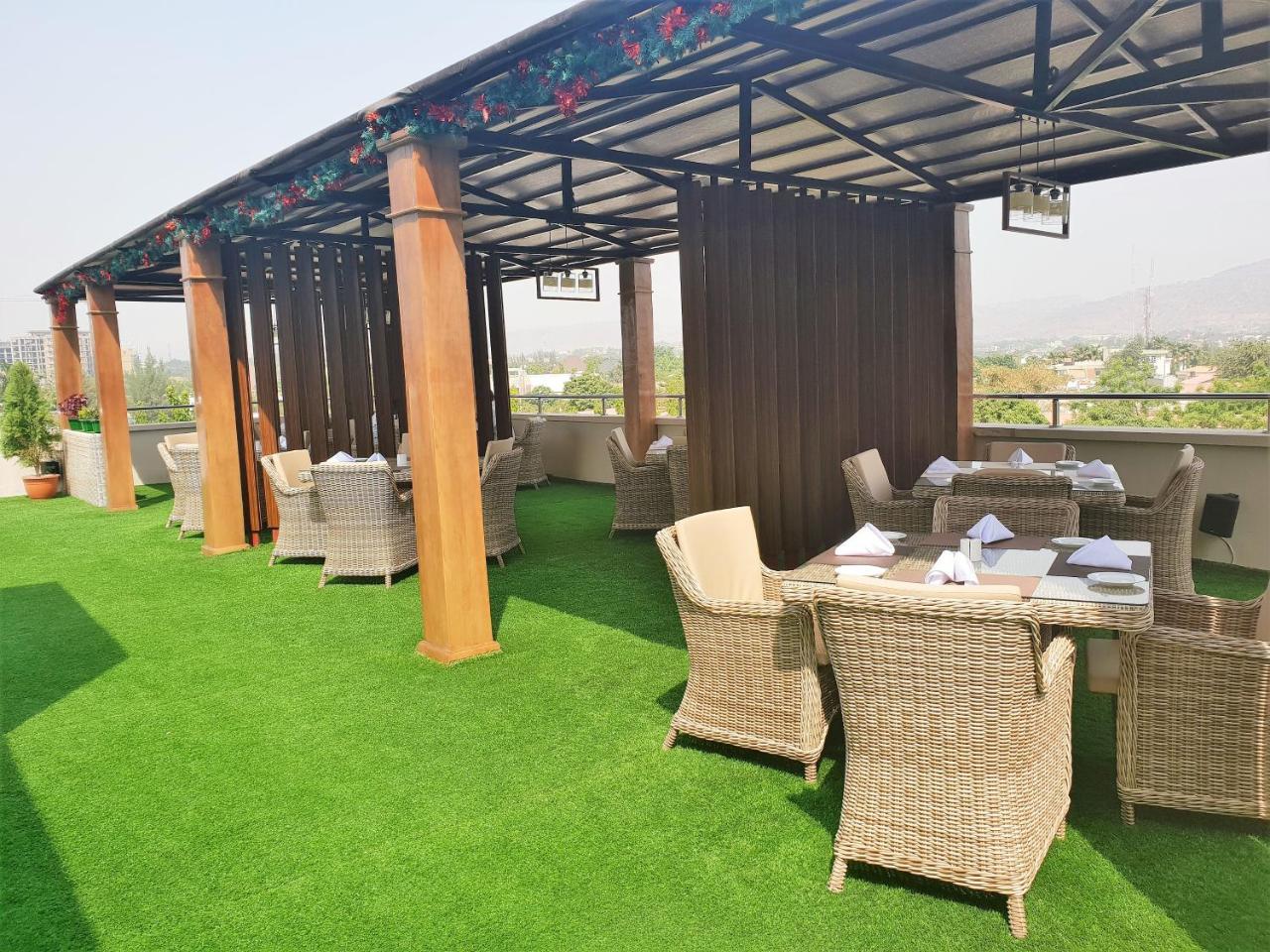 Mobushipe Summerset Continental Hotel By Usuma מראה חיצוני תמונה